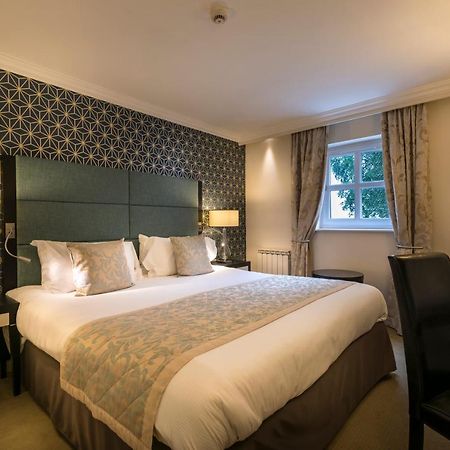 Number Four At Stow Hotel ภายนอก รูปภาพ