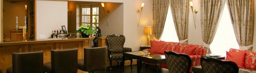 Number Four At Stow Hotel ภายนอก รูปภาพ